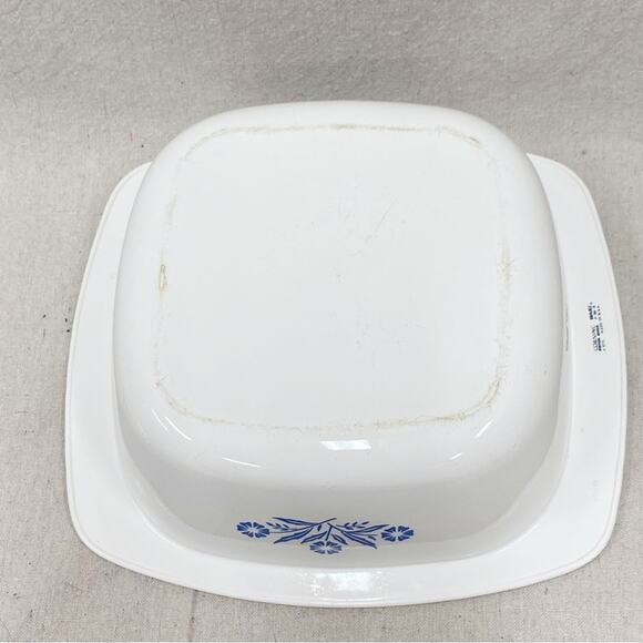 Vintage 70s CorningWare‎ Cornflower Blue 4 Quart Dutch Oven w/ Lid P-34-B - Picture 8 of 12